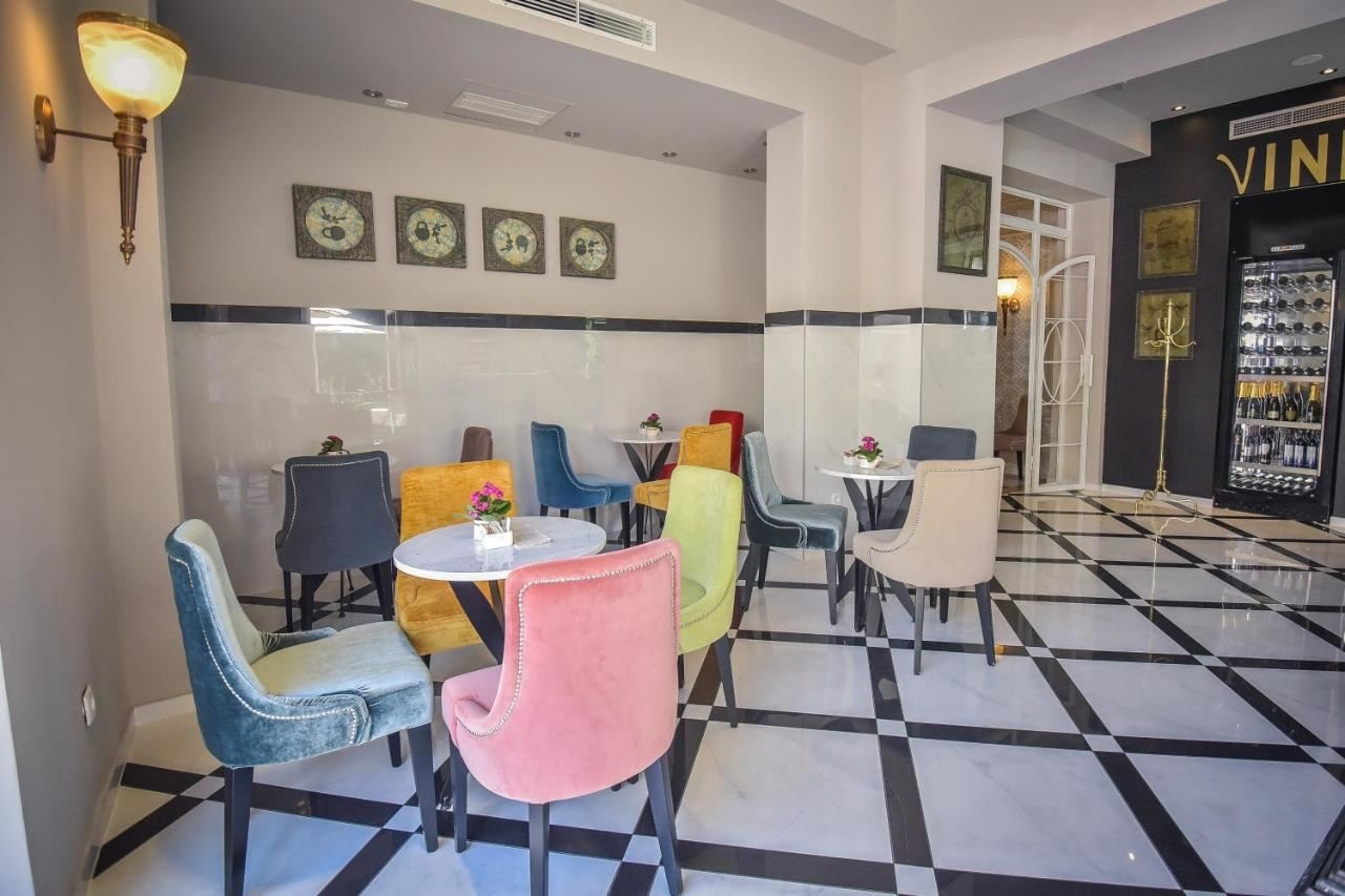 restaurants-restaurants