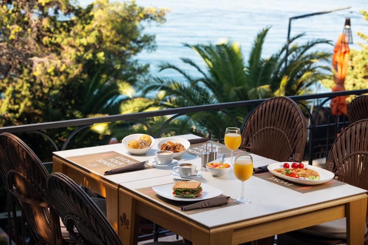 restaurants-restaurants