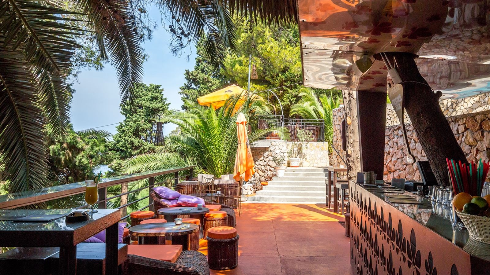 restaurants-restaurants