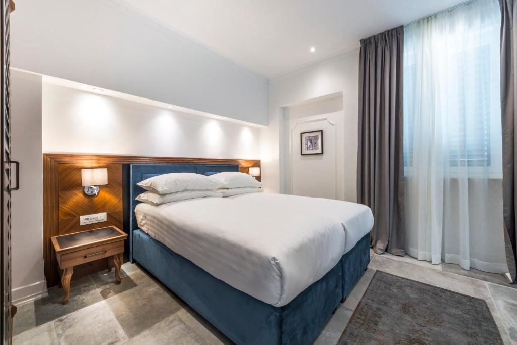 rooms-superior-room-sea-view-balcony-or-terrace