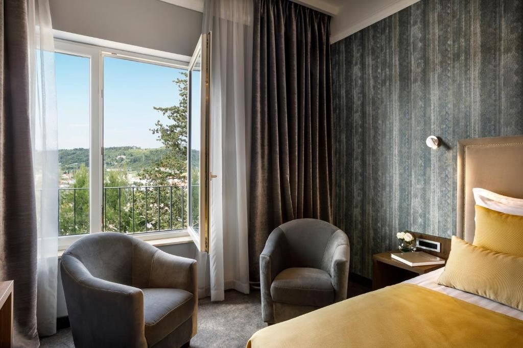 rooms-double-superior-room