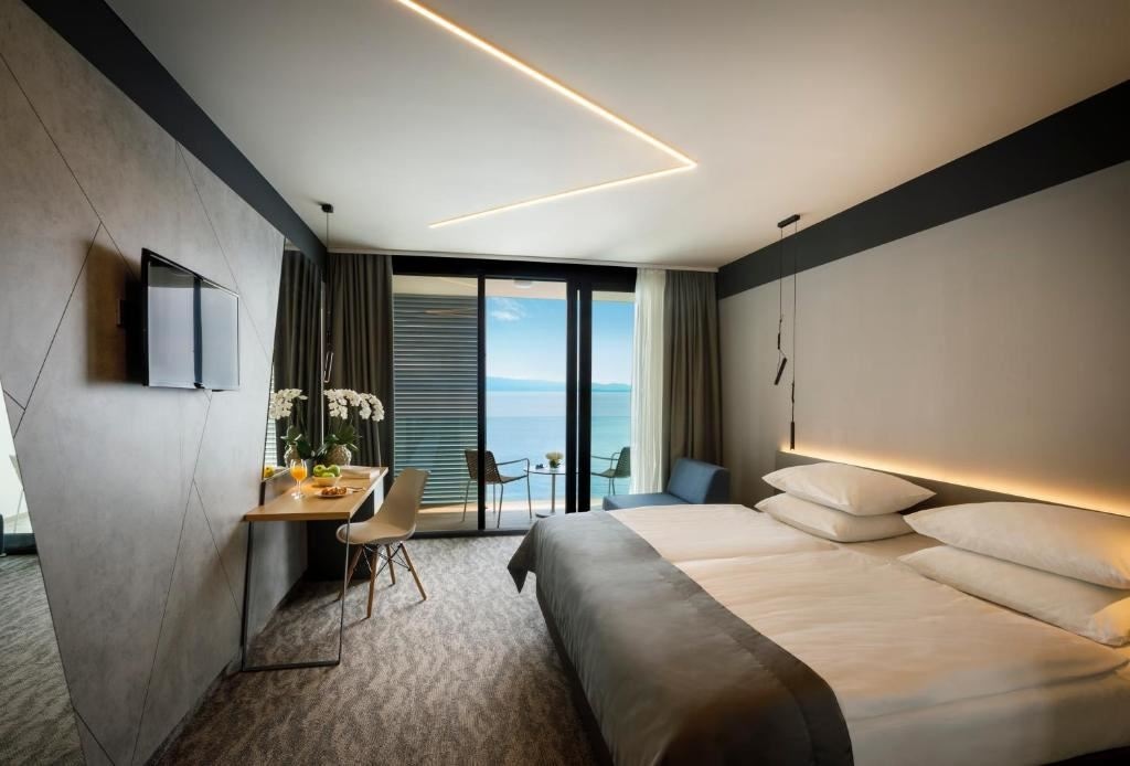 rooms-standard-room-sea-view
