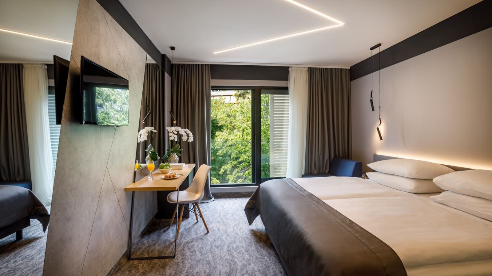 rooms-superior-room-gardensea-view