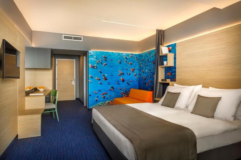 rooms-2-connectingrooms-superior-familyroom-seaview-balcony