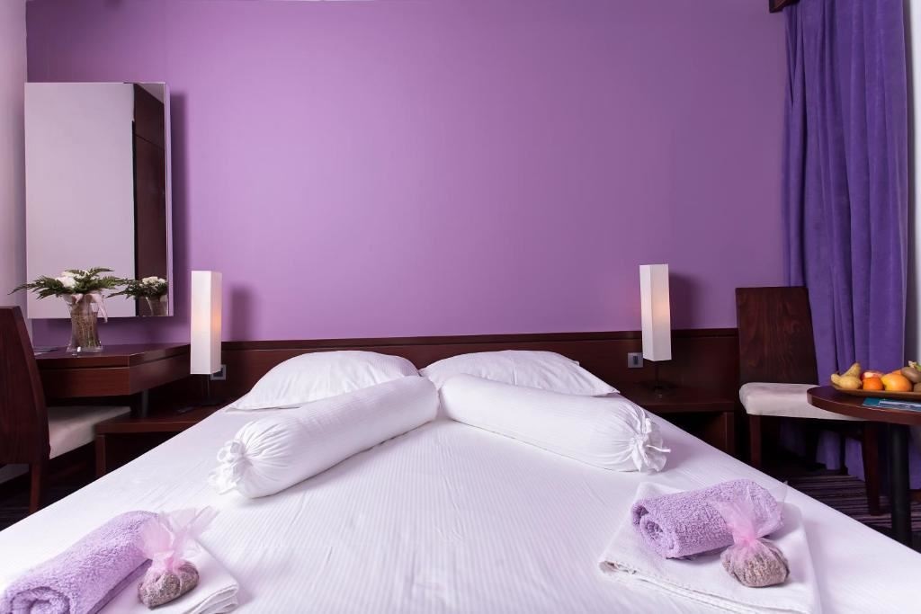 rooms-superior-room-balcony