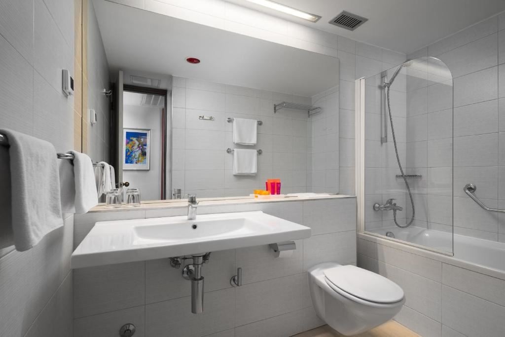 rooms-classic-room-park-view