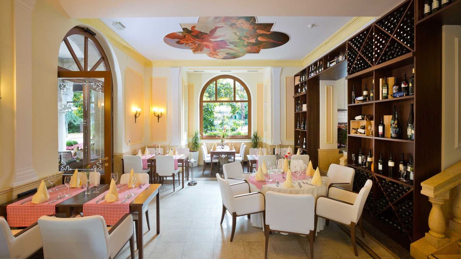 restaurants-restaurants