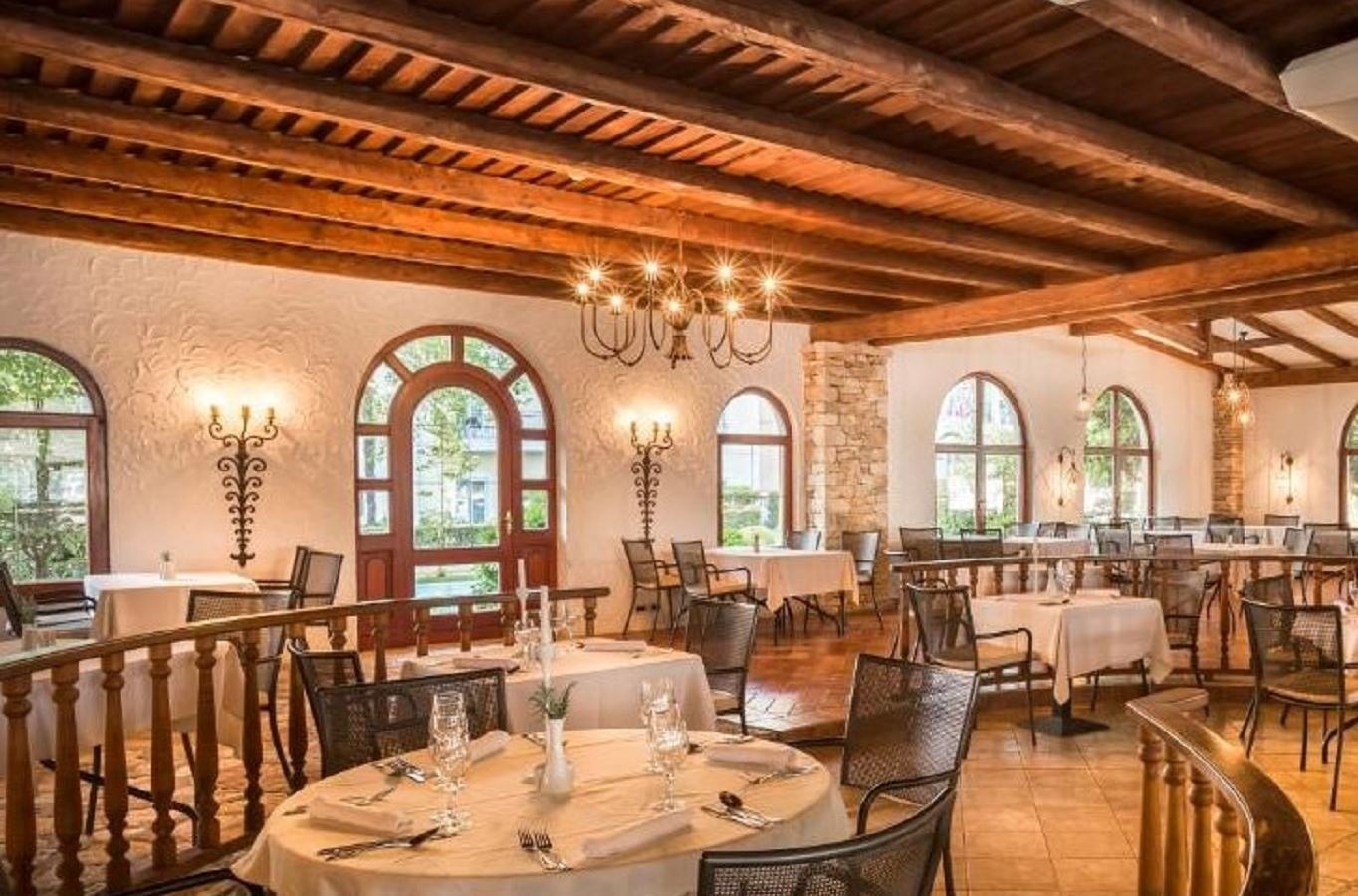 restaurants-restaurants