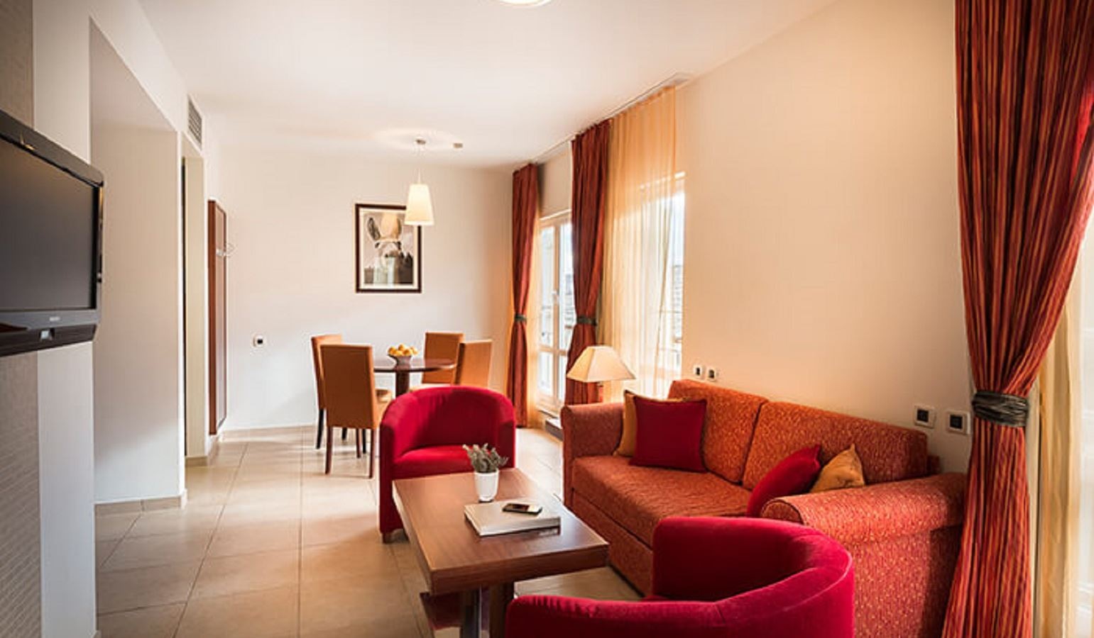 rooms-superior-apartment-balcony