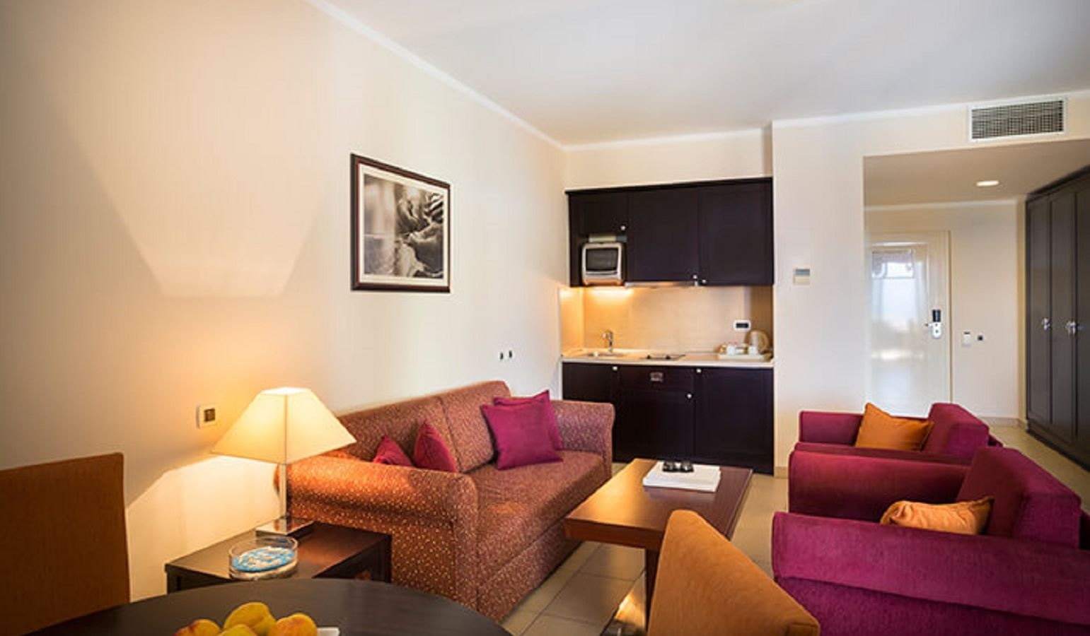 rooms-superior-apartment-seaview-balcony