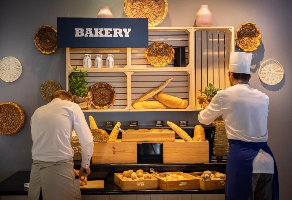 restaurants-restaurants