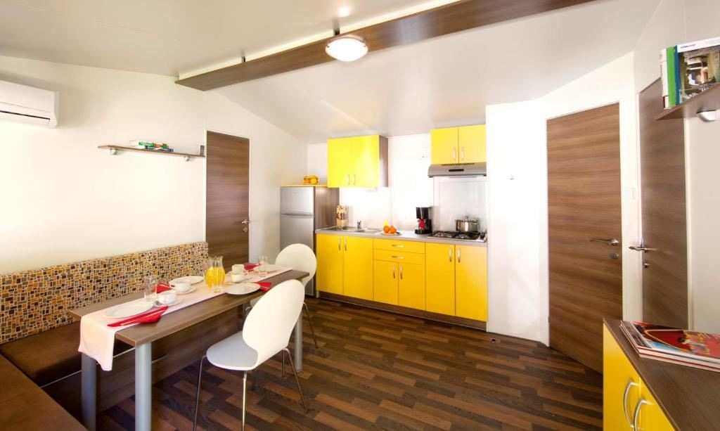 rooms-2-bedroom-premium-mobilehome