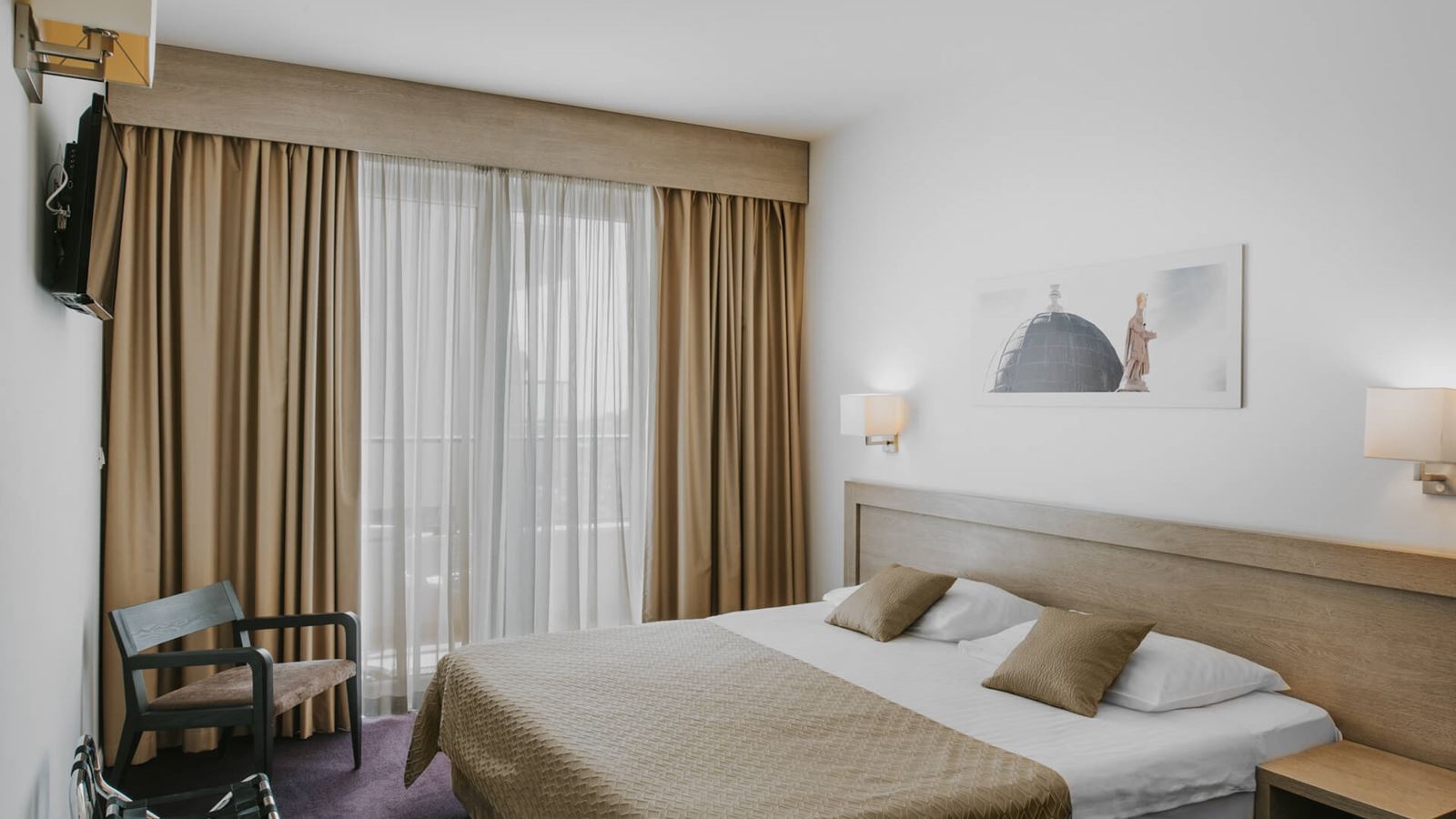 rooms-standard-room-seaview-balcony