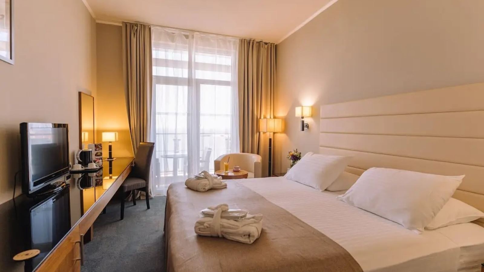 rooms-executive-room