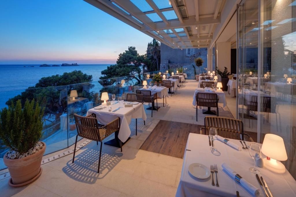 restaurants-breakfast-buffet