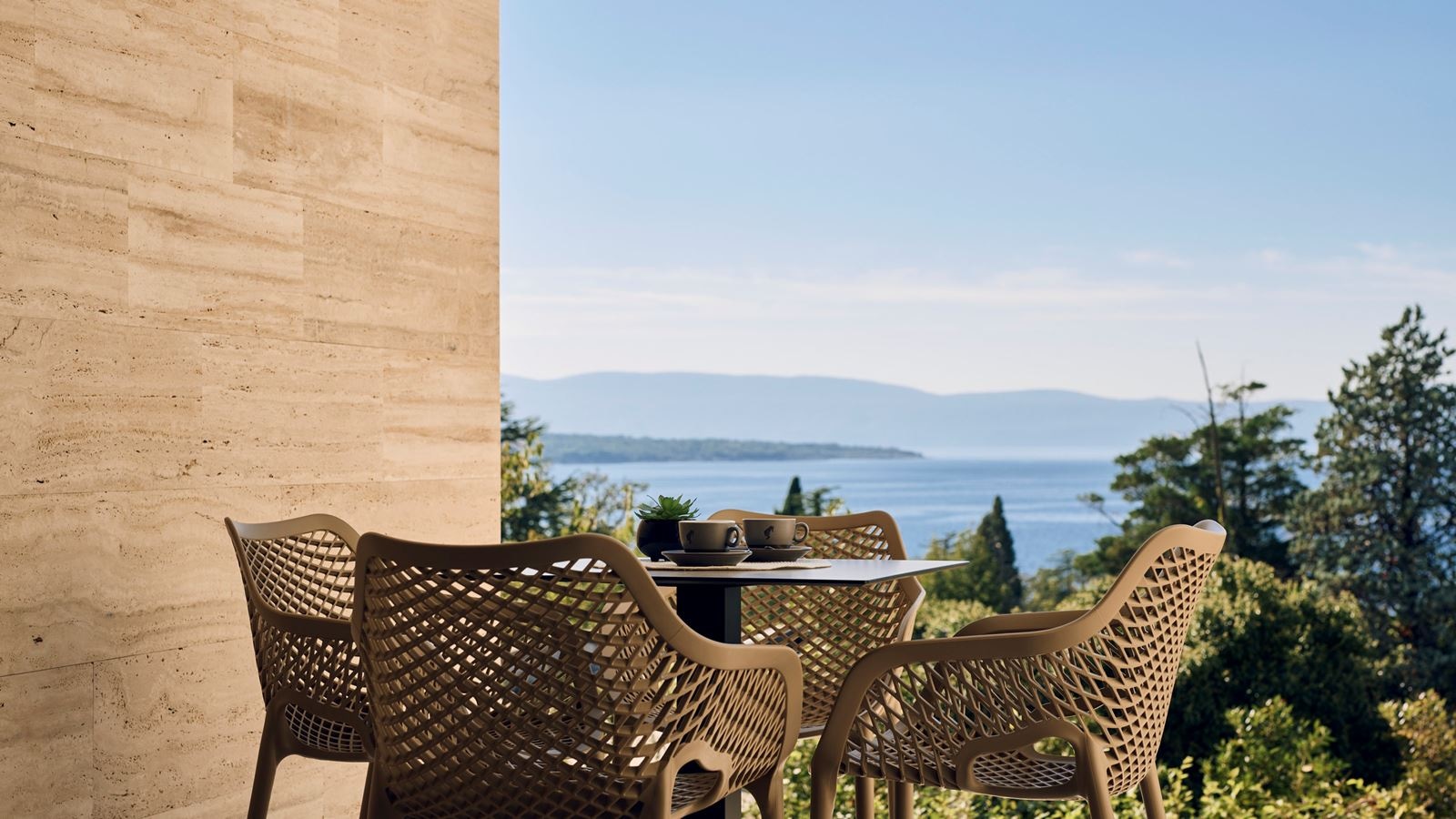 rooms-1-bedroom-apartment-terrace