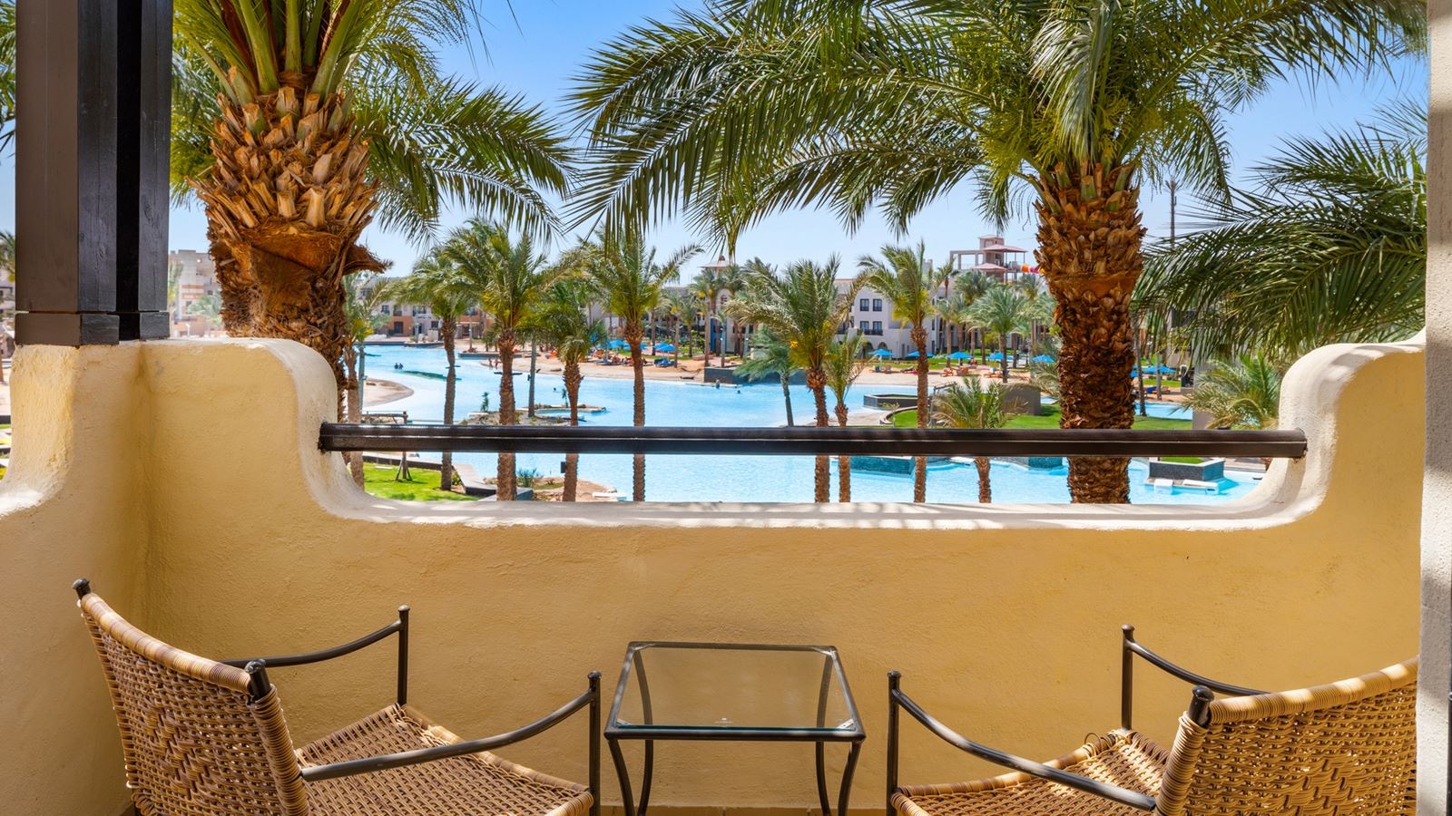 rooms-family-interleading-room-lagoon-view