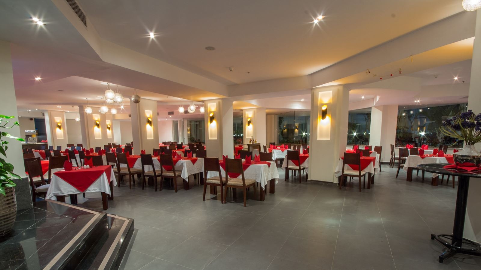 restaurants-mozaic-main-restaurant