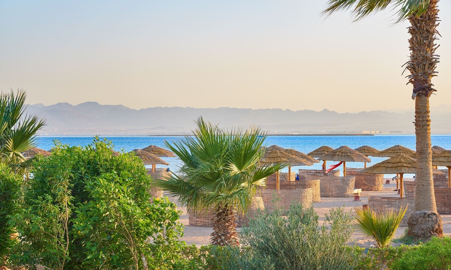 rooms-beach-front-suite