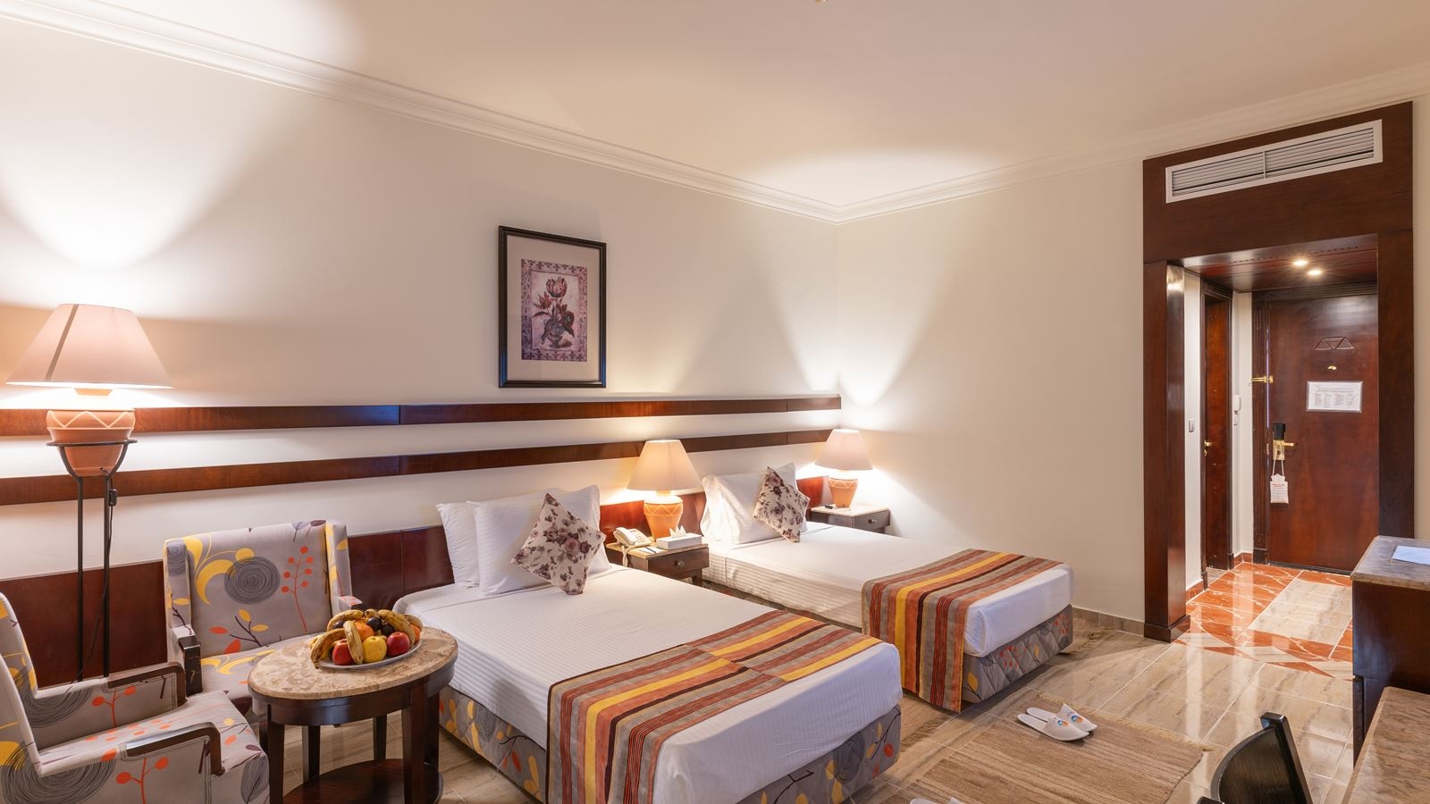 rooms-standard-pool-or-garden-view