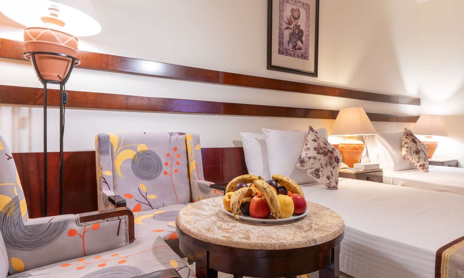 rooms-standard-pool-or-garden-view