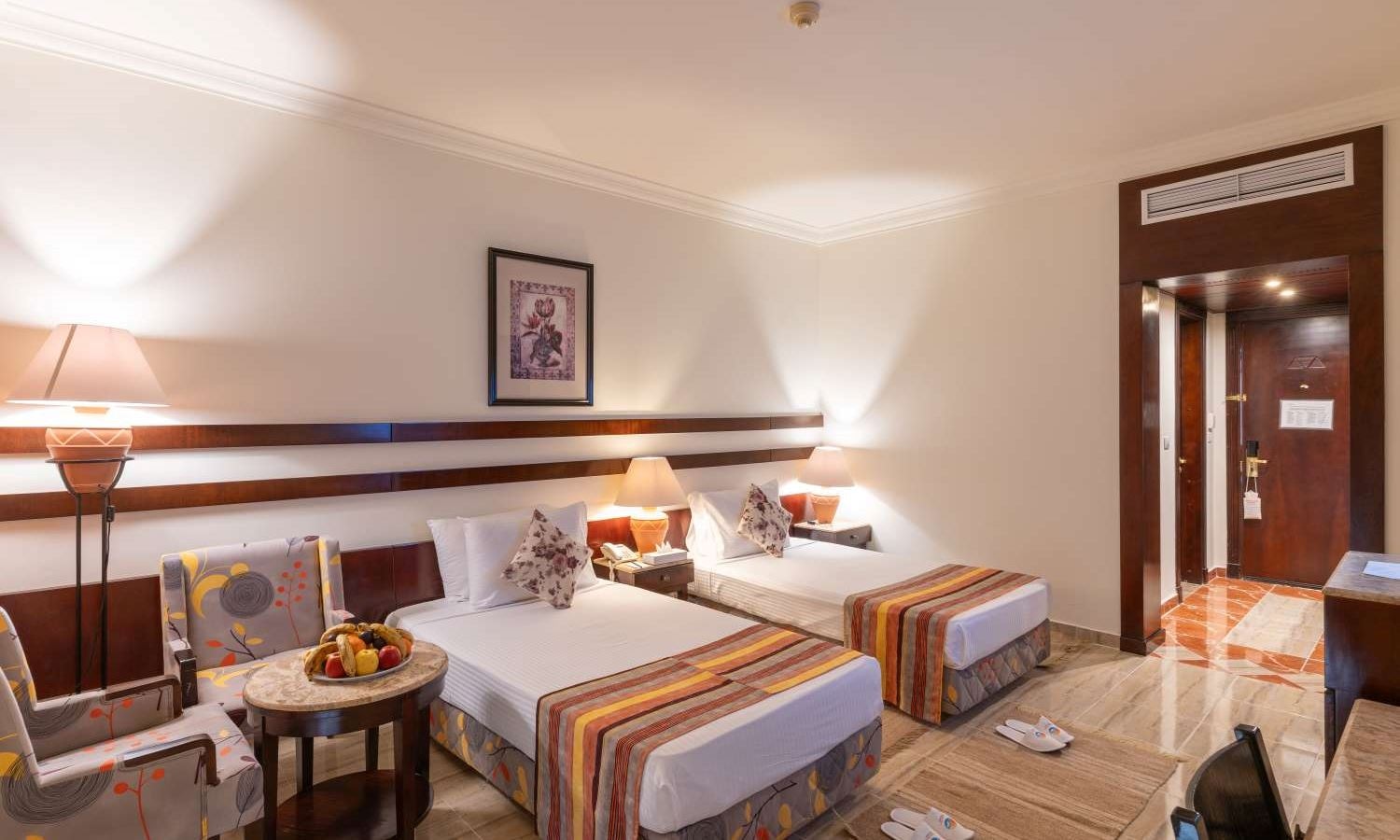 rooms-standard-pool-or-garden-view