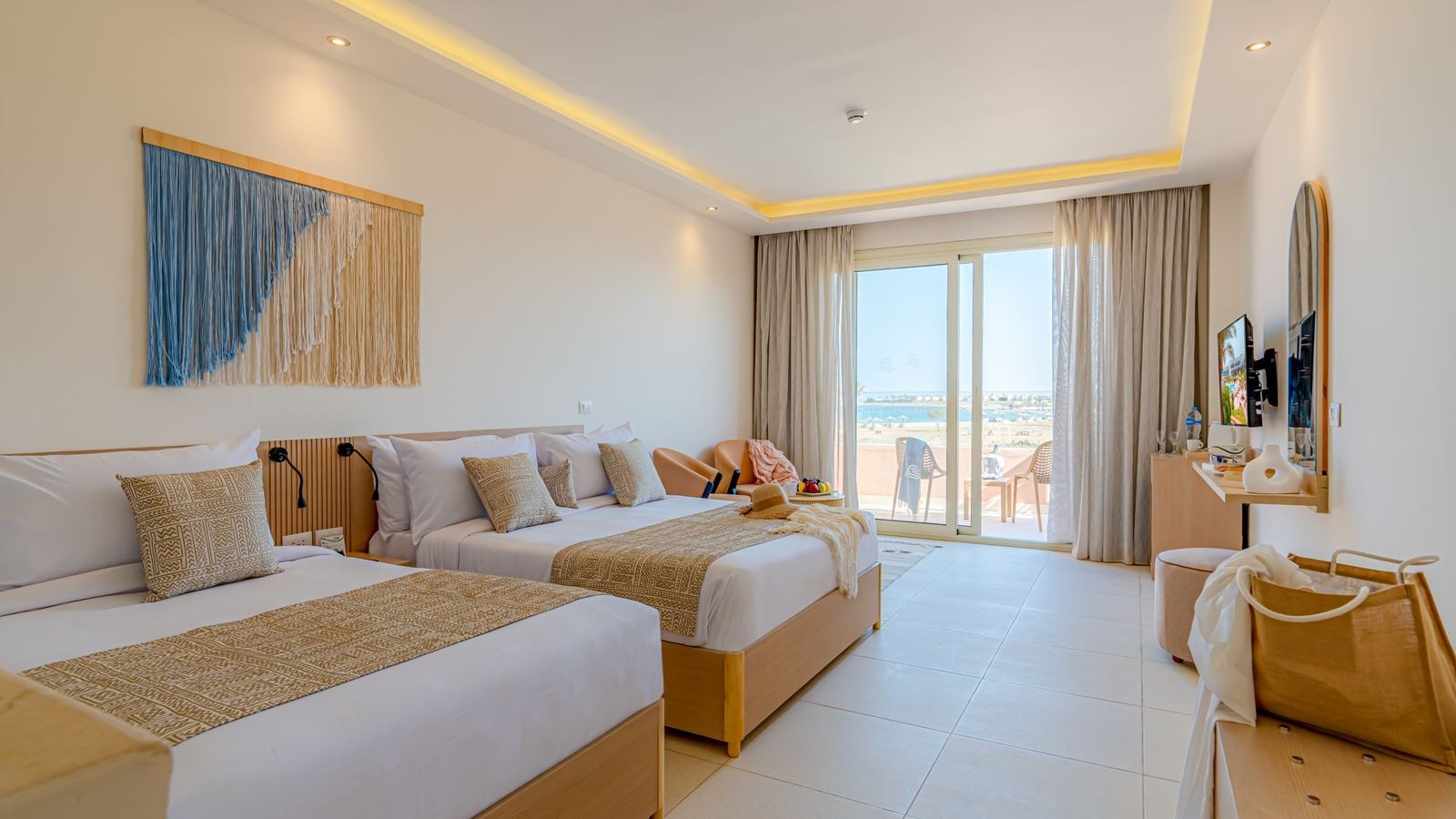 rooms-premium-sea-view-room