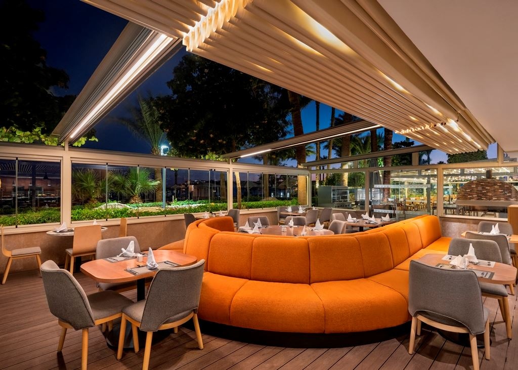 restaurants-coral-restaurant