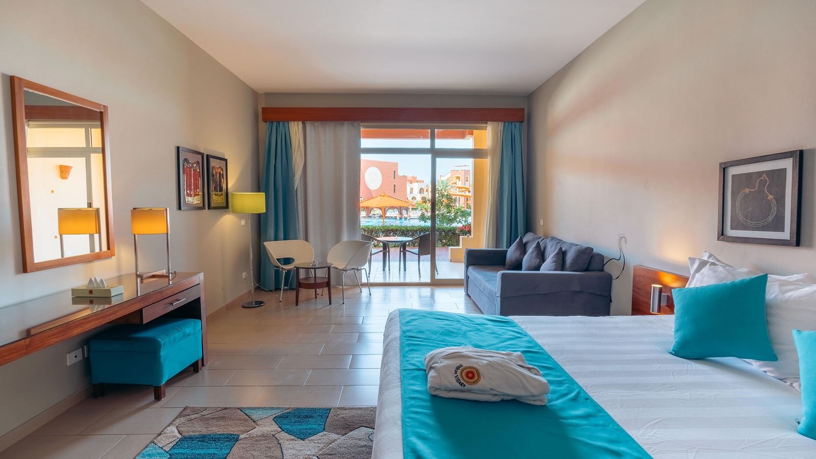 rooms-family-large-room