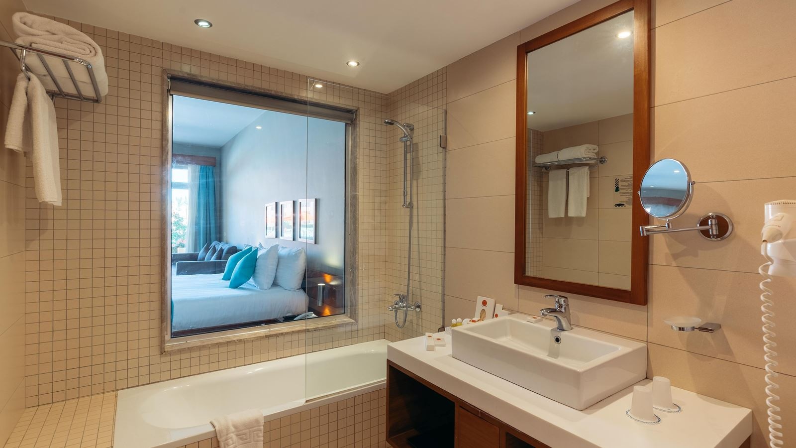 rooms-family-large-room