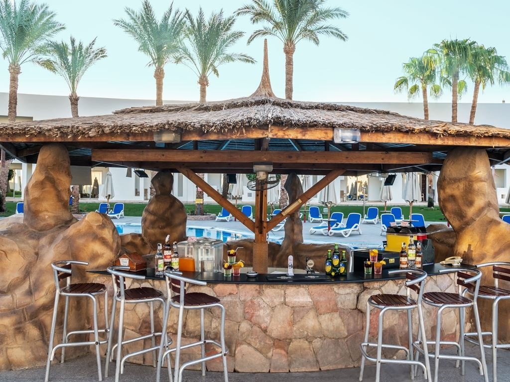 bars-active-pool-bar