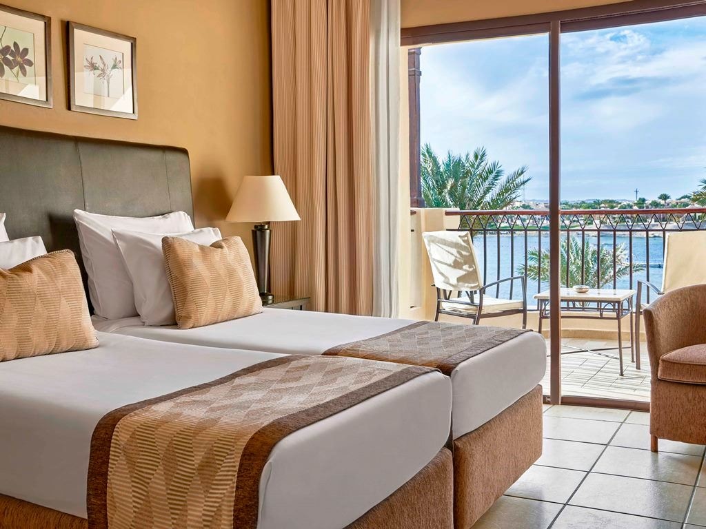 rooms-superior-room-sea-view