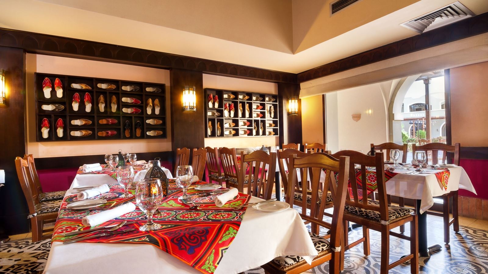 restaurants-restaurants