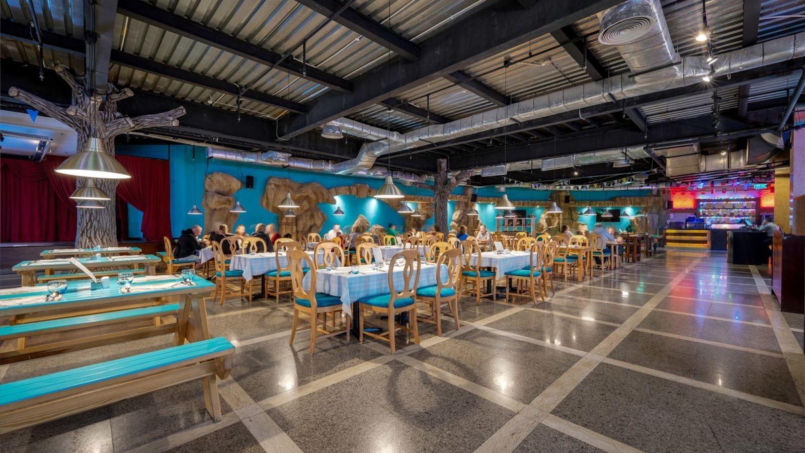 restaurants-akuna-matata