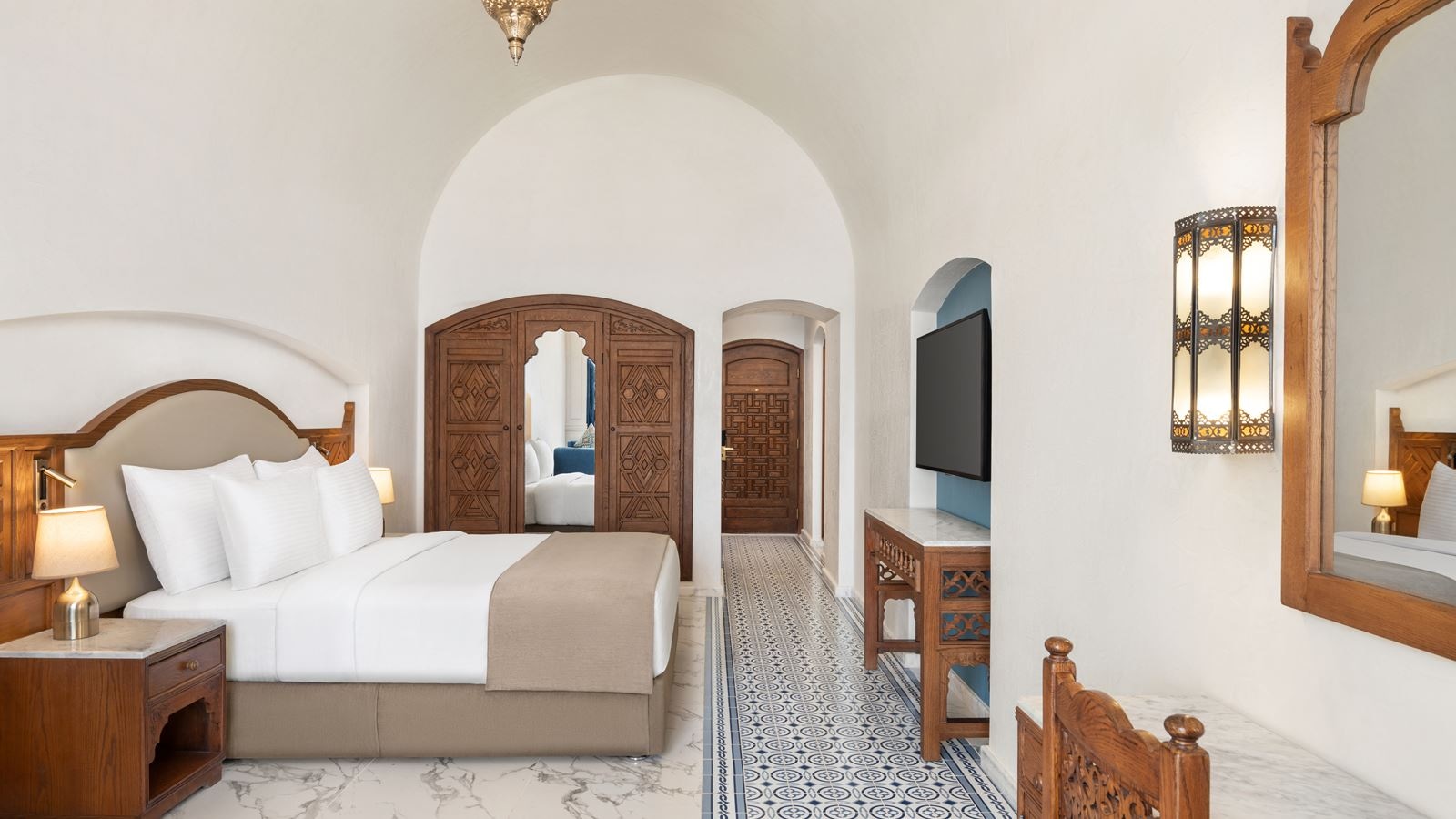 rooms-superior-side-sea-view-room