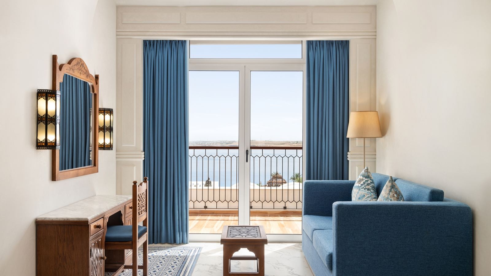 rooms-superior-sea-view-room