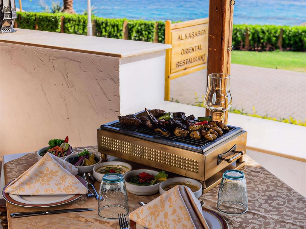 restaurants-restaurants