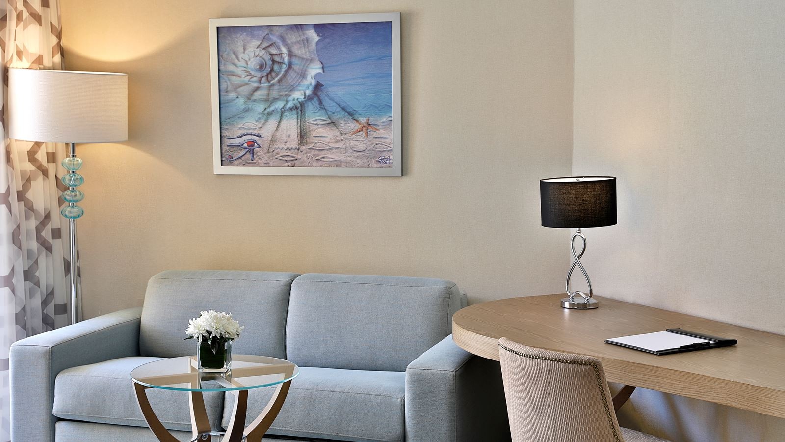 rooms-standard-guest-room