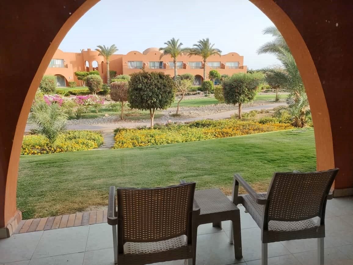 rooms-room-standard-gardenview