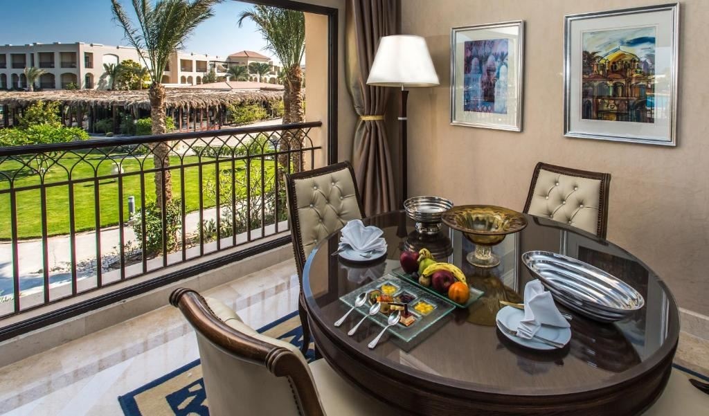 rooms-executive-suite