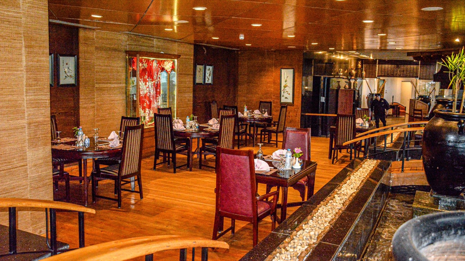 restaurants-blue-ginger