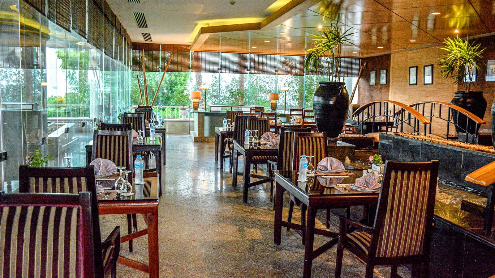 restaurants-blue-ginger