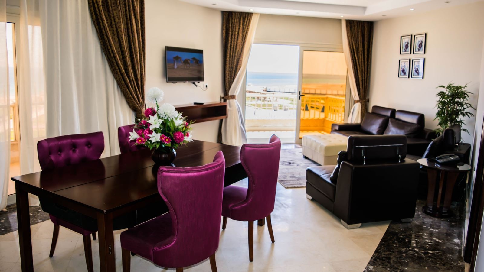 rooms-honey-moon-suite