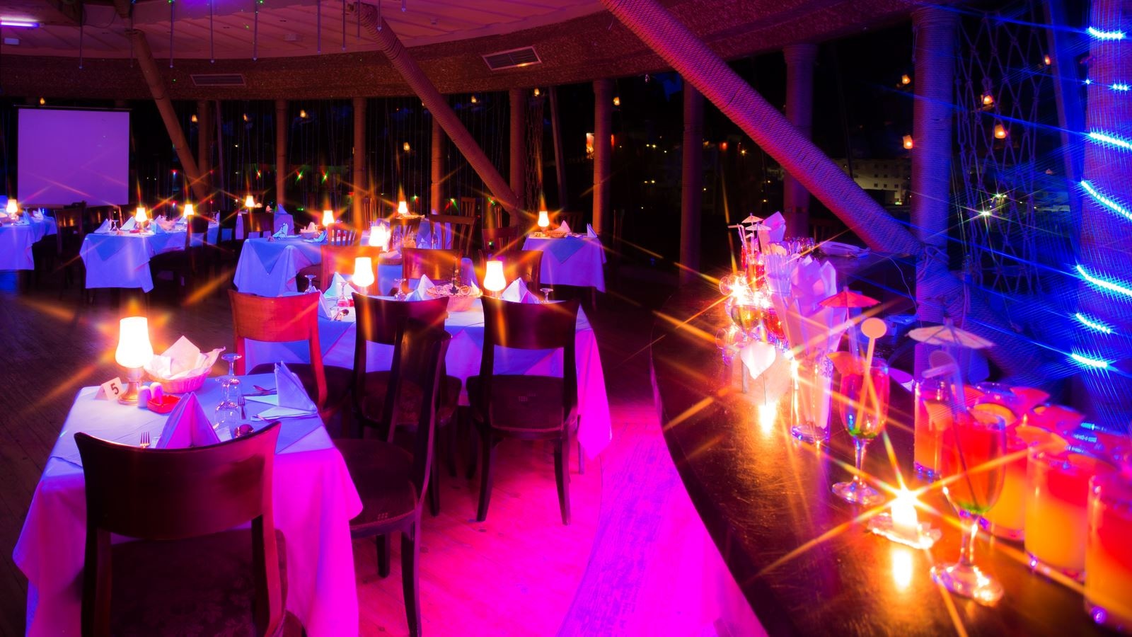 restaurants-captain-nemo-pub