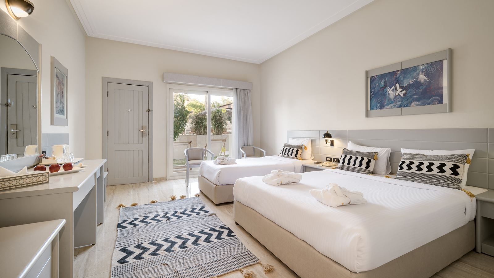 rooms-premium-family-room