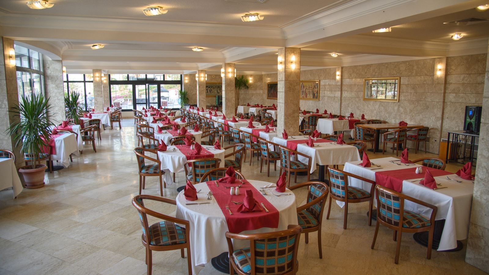 restaurants-restaurants