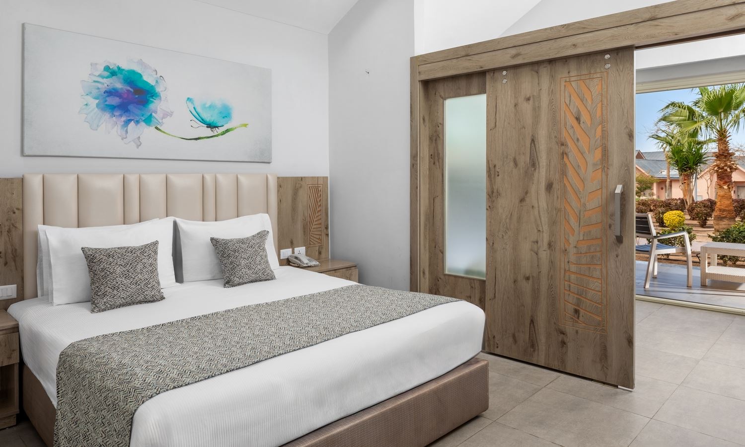 rooms-family-bungalow-sliding-door-pool-view