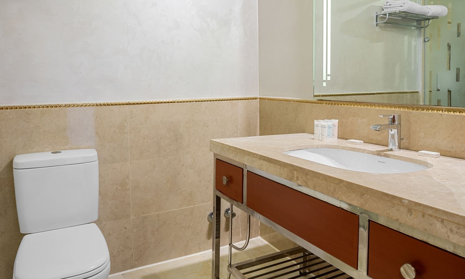 rooms-room-standard-garden-view