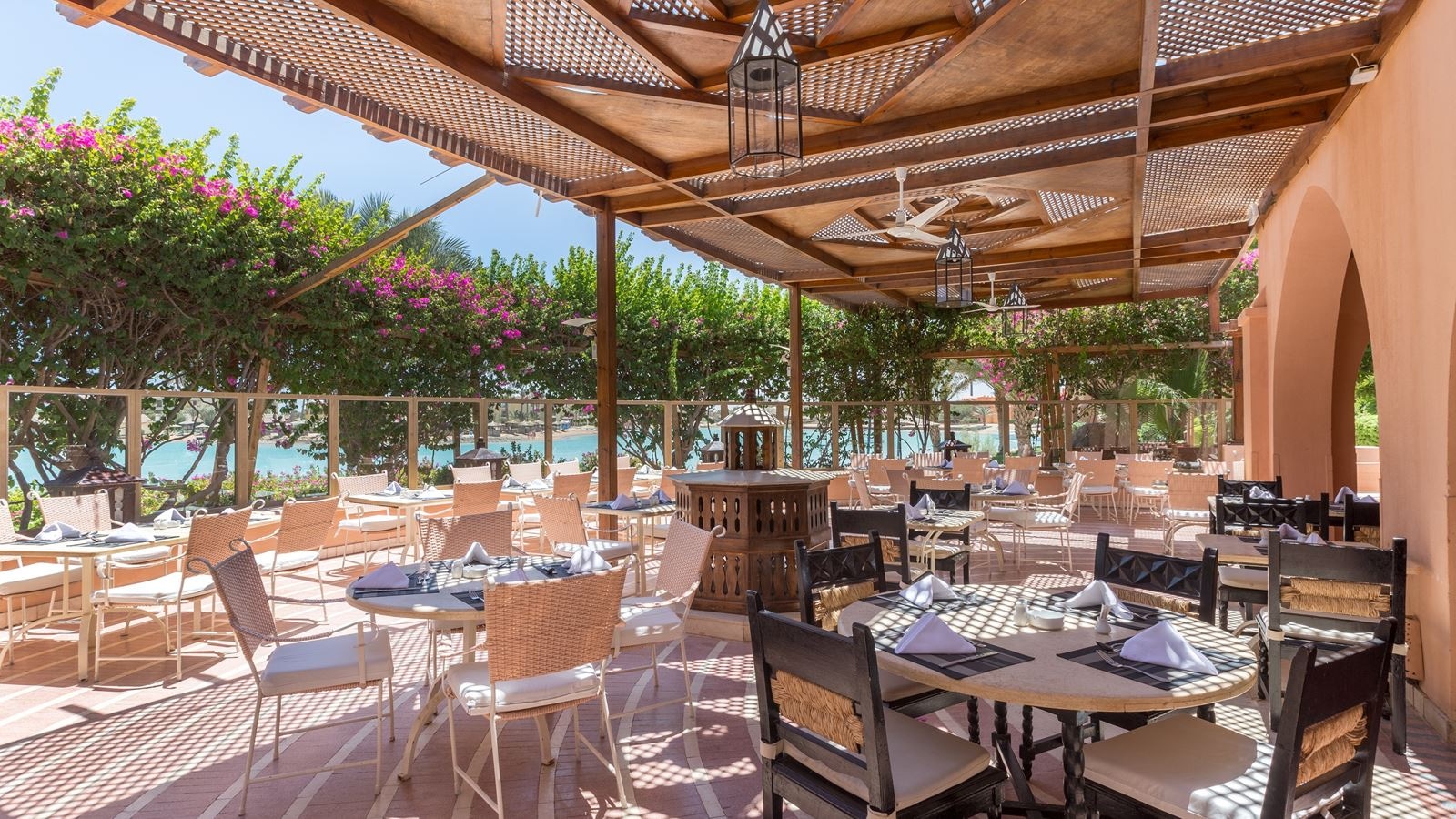 restaurants-main-restaurant