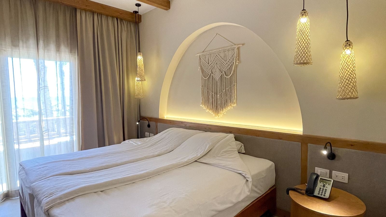 rooms-pool-or-golf-view